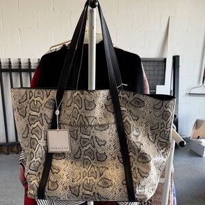 Shiraleah Black and Gray Snake Print Tote
